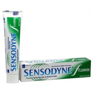 Sensodyne Fluoride zubní pasta 75 ml